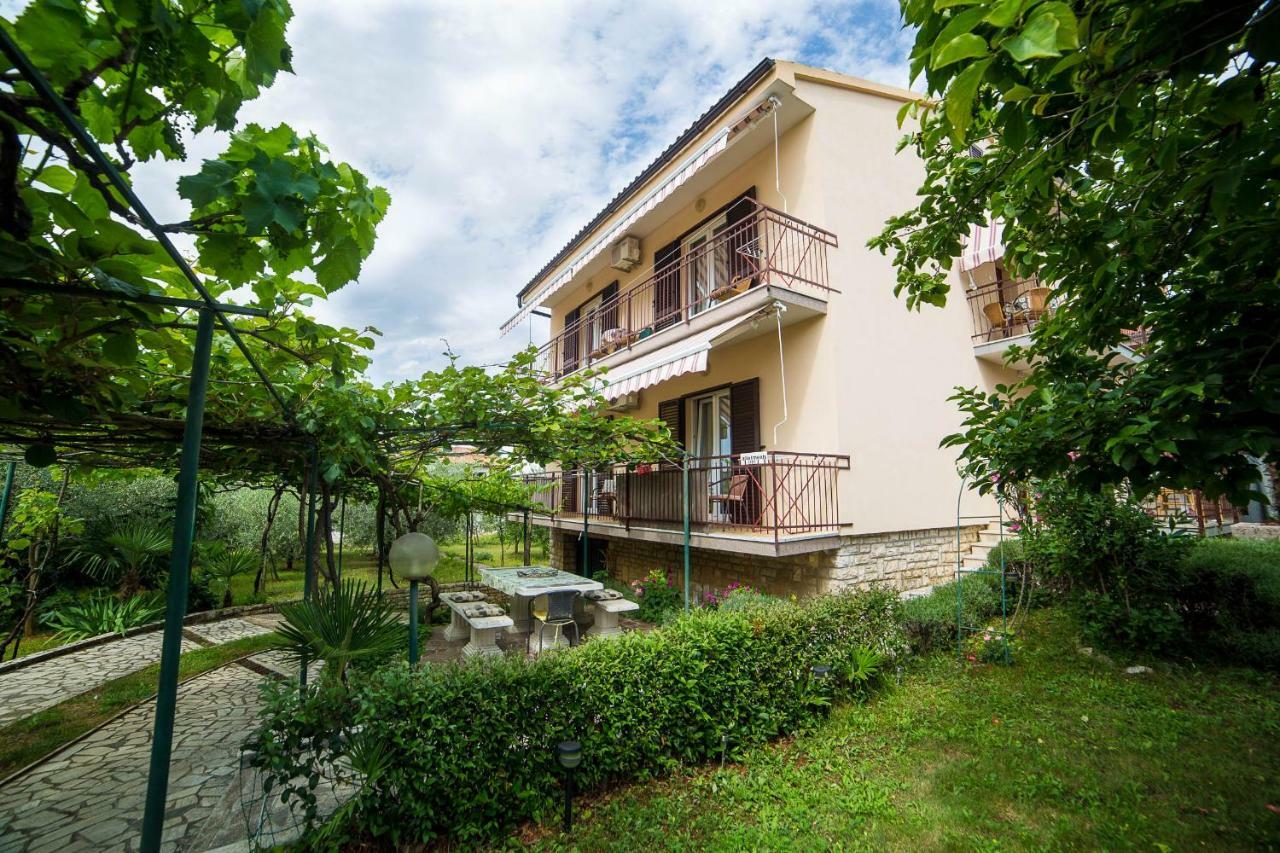 Apartments Marija Porec Esterno foto