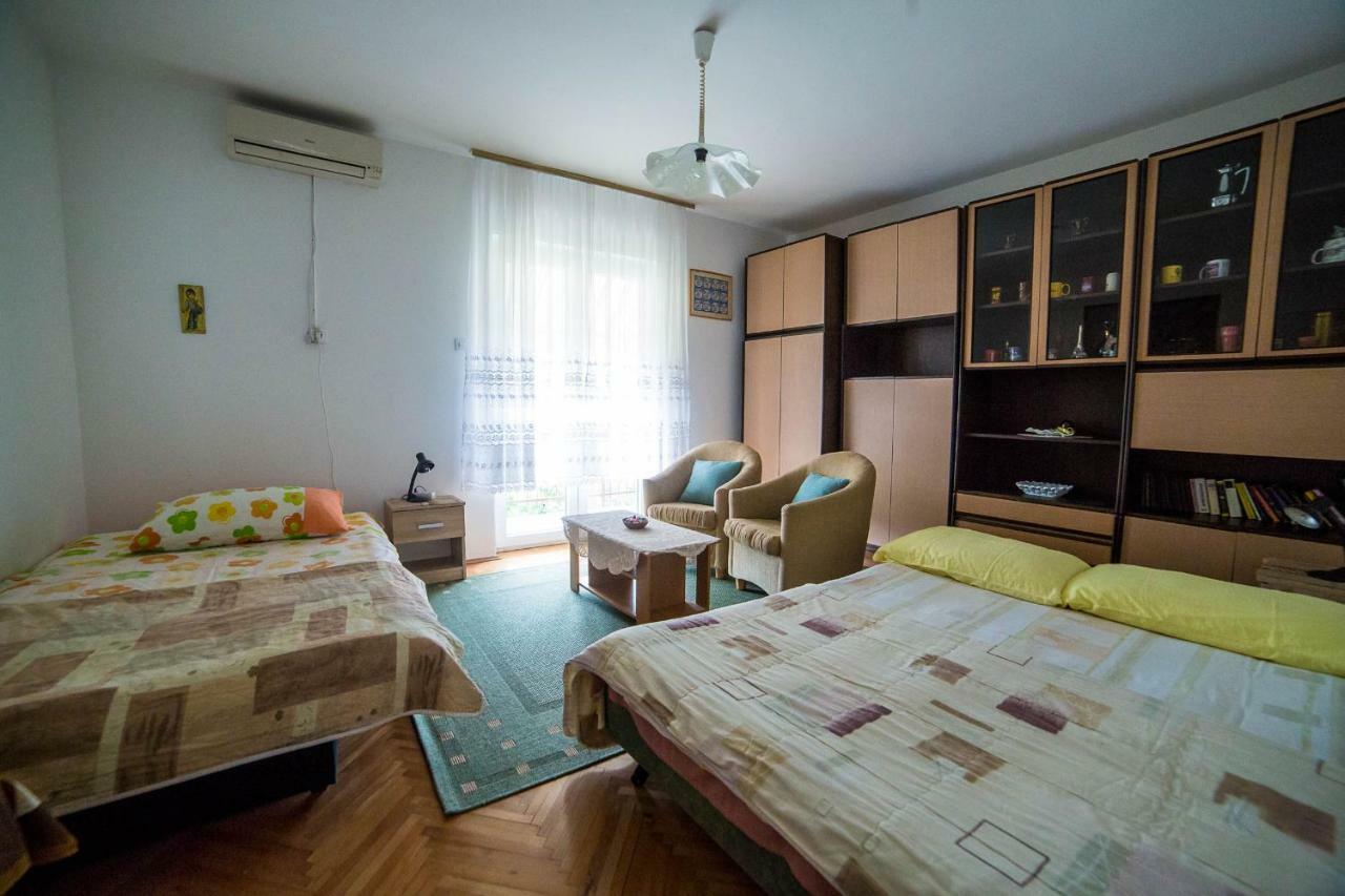 Apartments Marija Porec Esterno foto